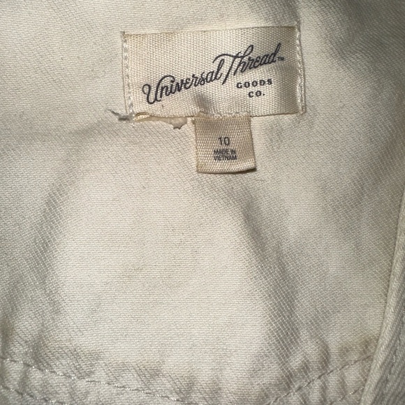 Cream Button-Up Vest - Picture 3 of 7